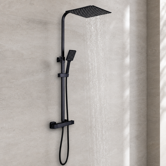 Colonne de douche thermostatique au design chic Noir